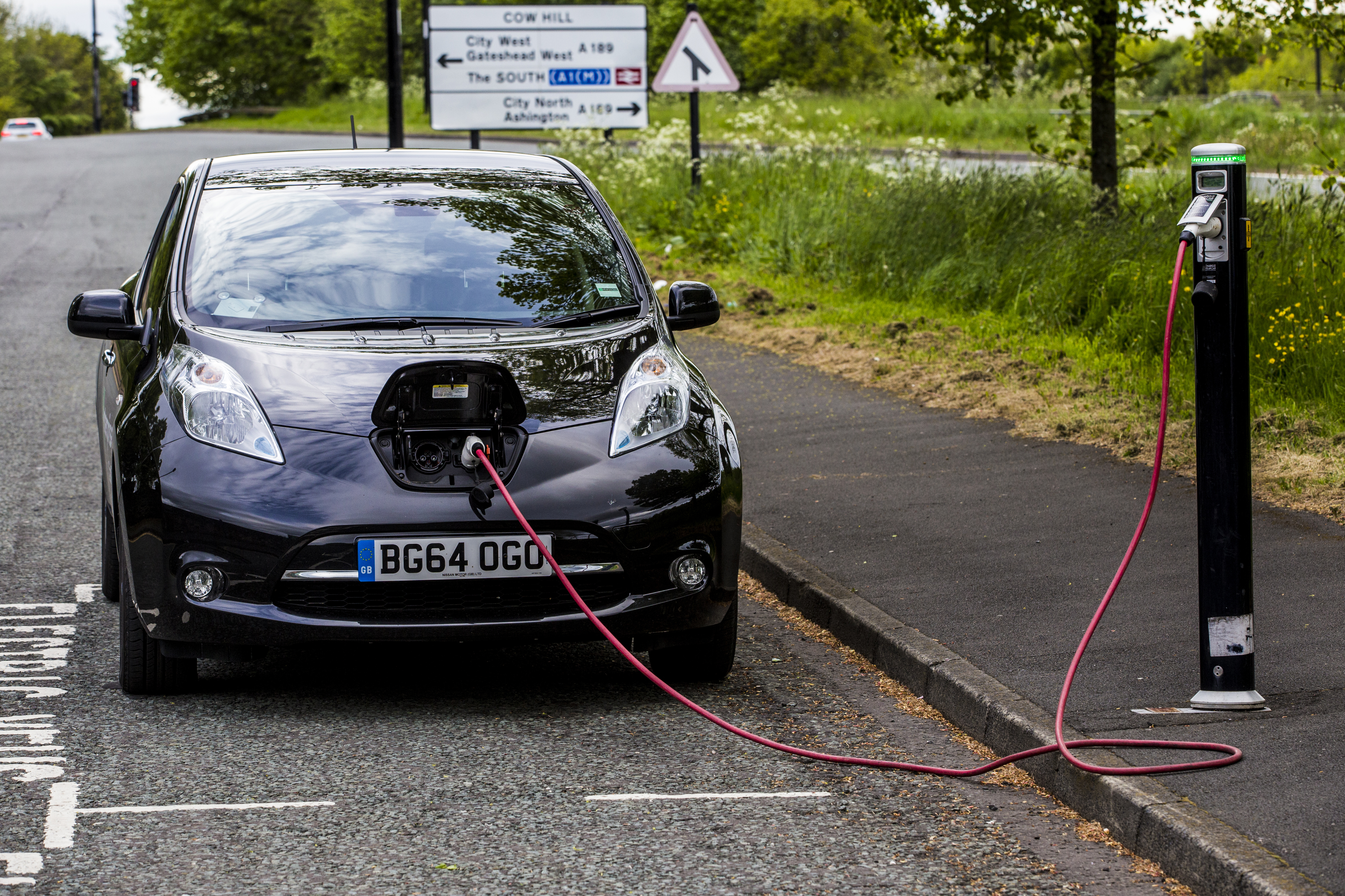 electric cars arent affordable electric cars