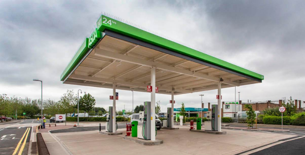 The supermarket chain Asda recently went cashless and closed staffed kiosks at 14 of its fuel forecourts attached to nearby superstores. 