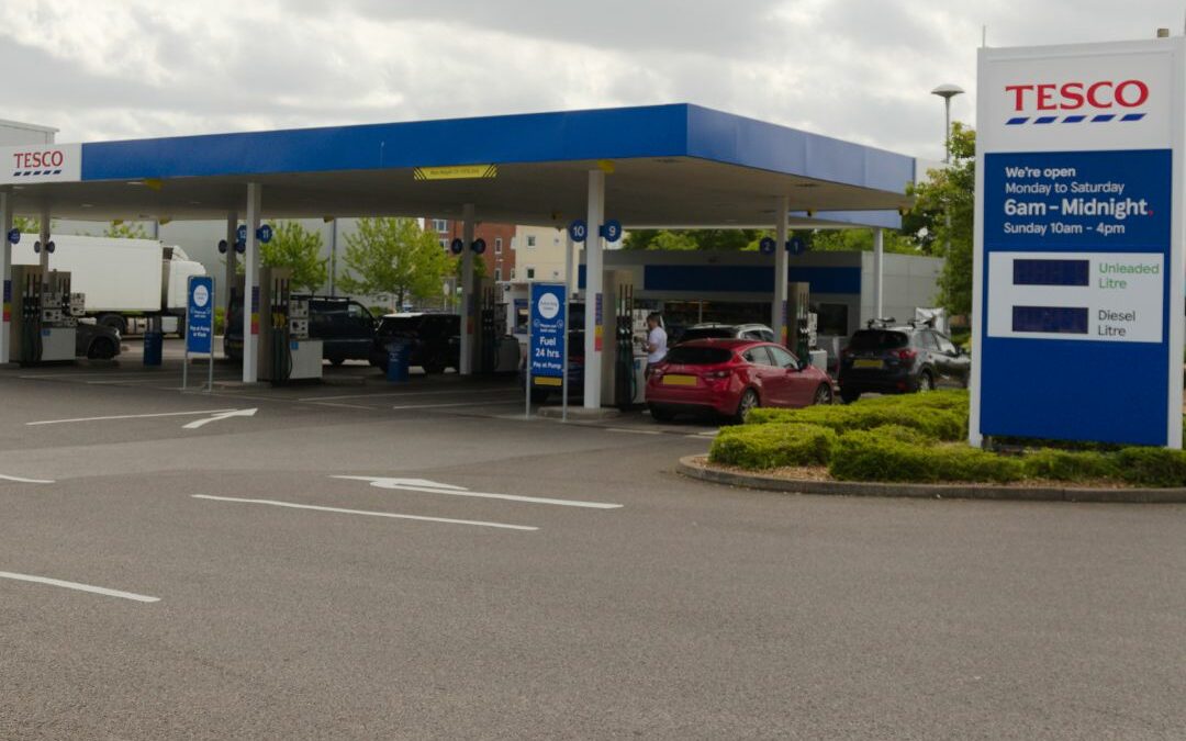 Are supermarket petrol prices cheaper, if they are closer to other supermarkets?