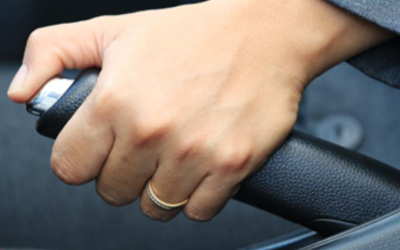Auto experts reveal what drivers should do if their brakes fail as frosts expected this week