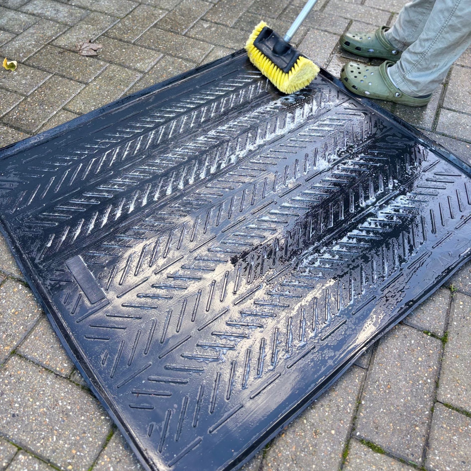Car Gods Ultimum Perfectum Kit
- Cleaning a boot liner